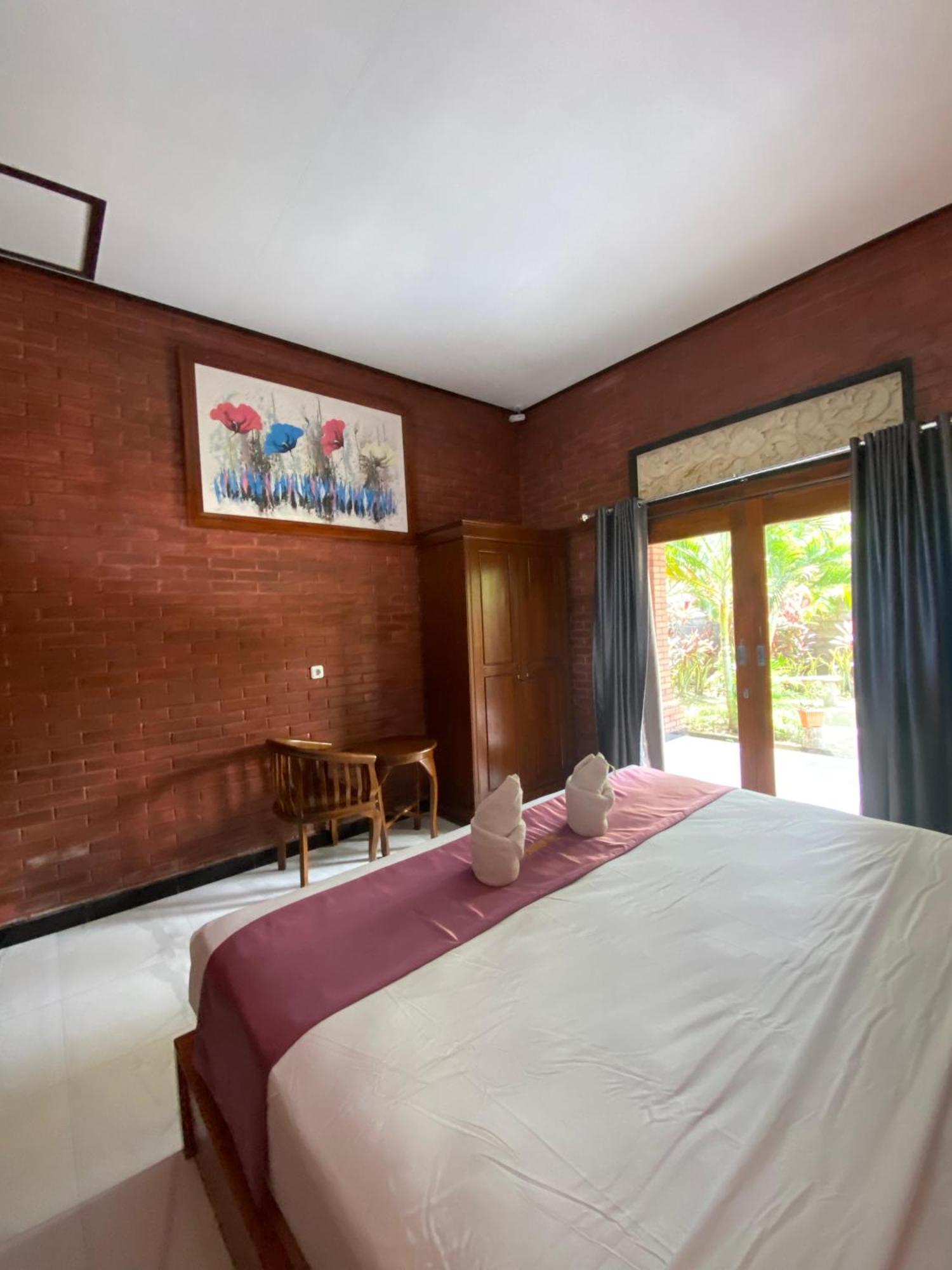 Tebu Menjangan Homestay Banyuwedang Esterno foto
